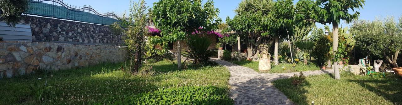 B&B Il Giardino Arbus Exterior photo