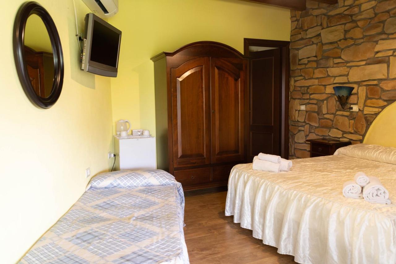 B&B Il Giardino Arbus Exterior photo